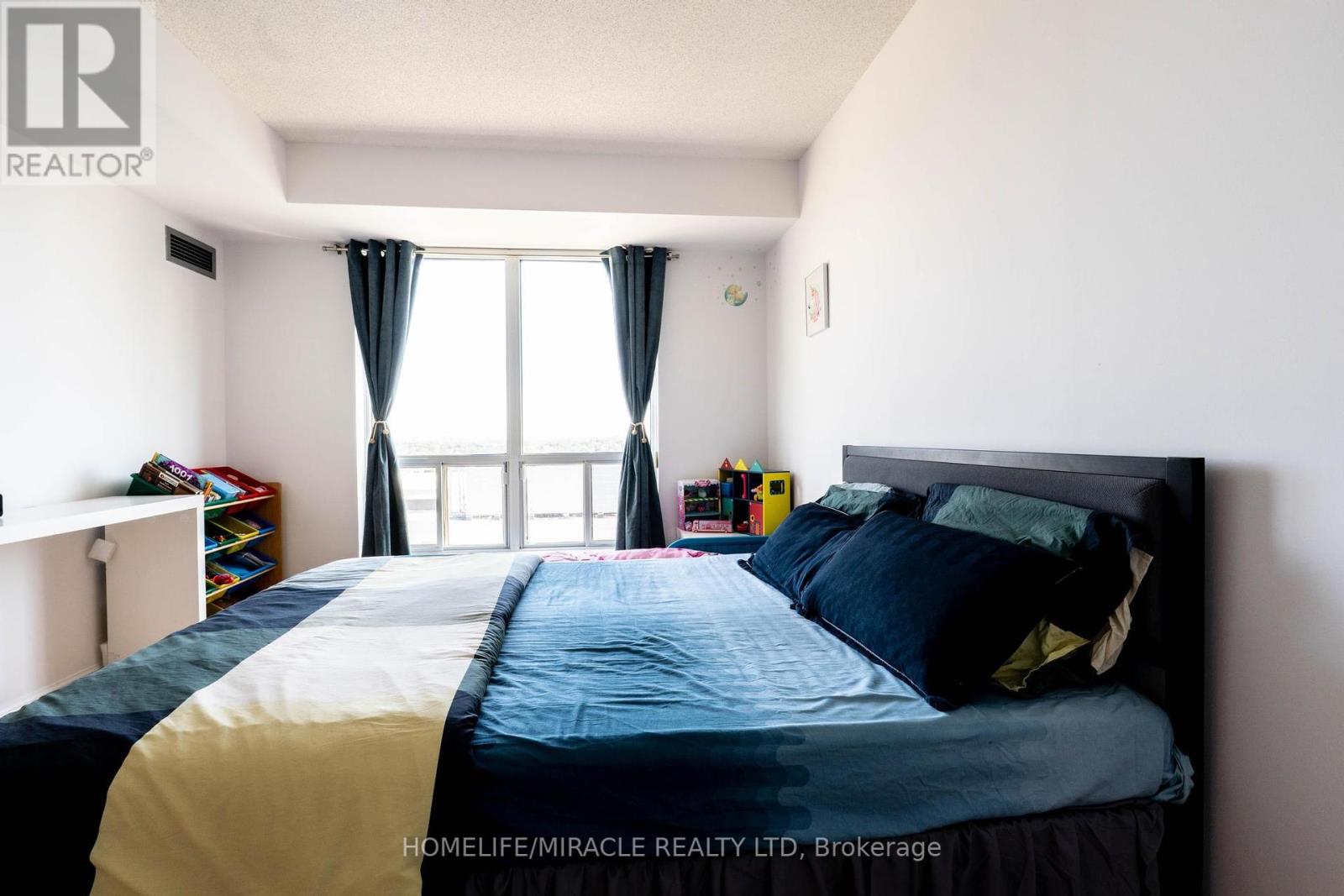 Photo 31 of 1506 1 Lee Centre Drive, Toronto ON