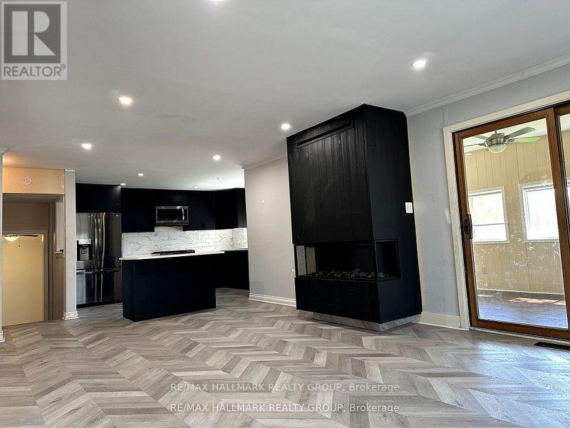 Photo 10 of 103 Wilson Street W, Perth ON