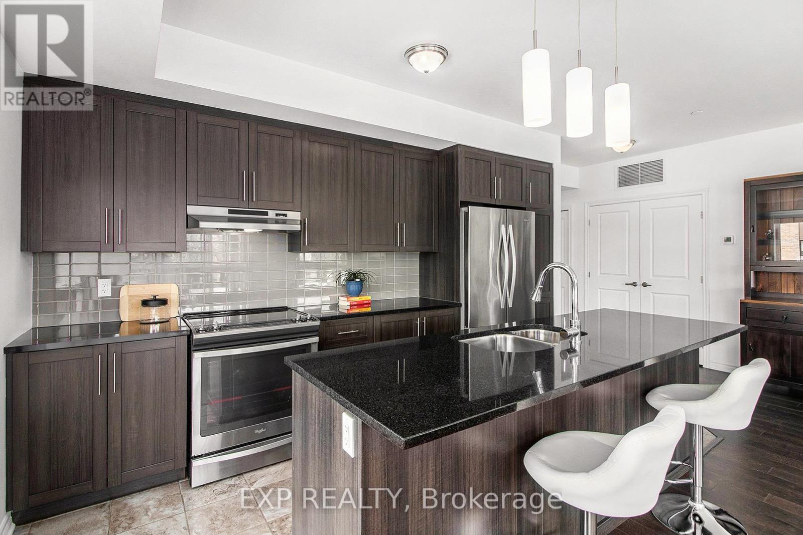 Photo 20 of 202 120 Prestige Circle, Ottawa ON