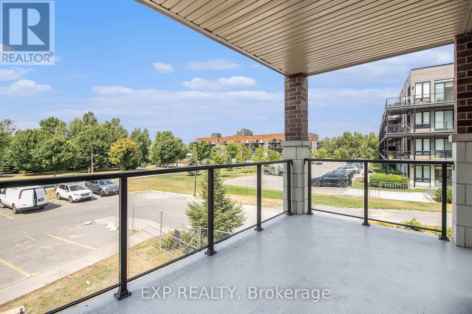 Photo 12 of 202 120 Prestige Circle, Ottawa ON