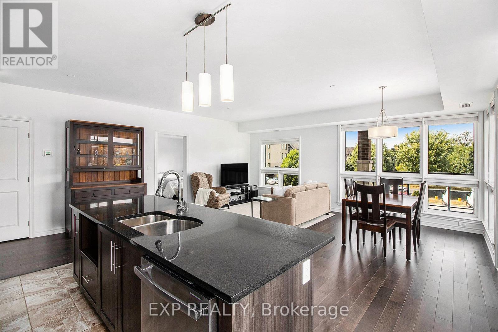 Photo 11 of 202 120 Prestige Circle, Ottawa ON