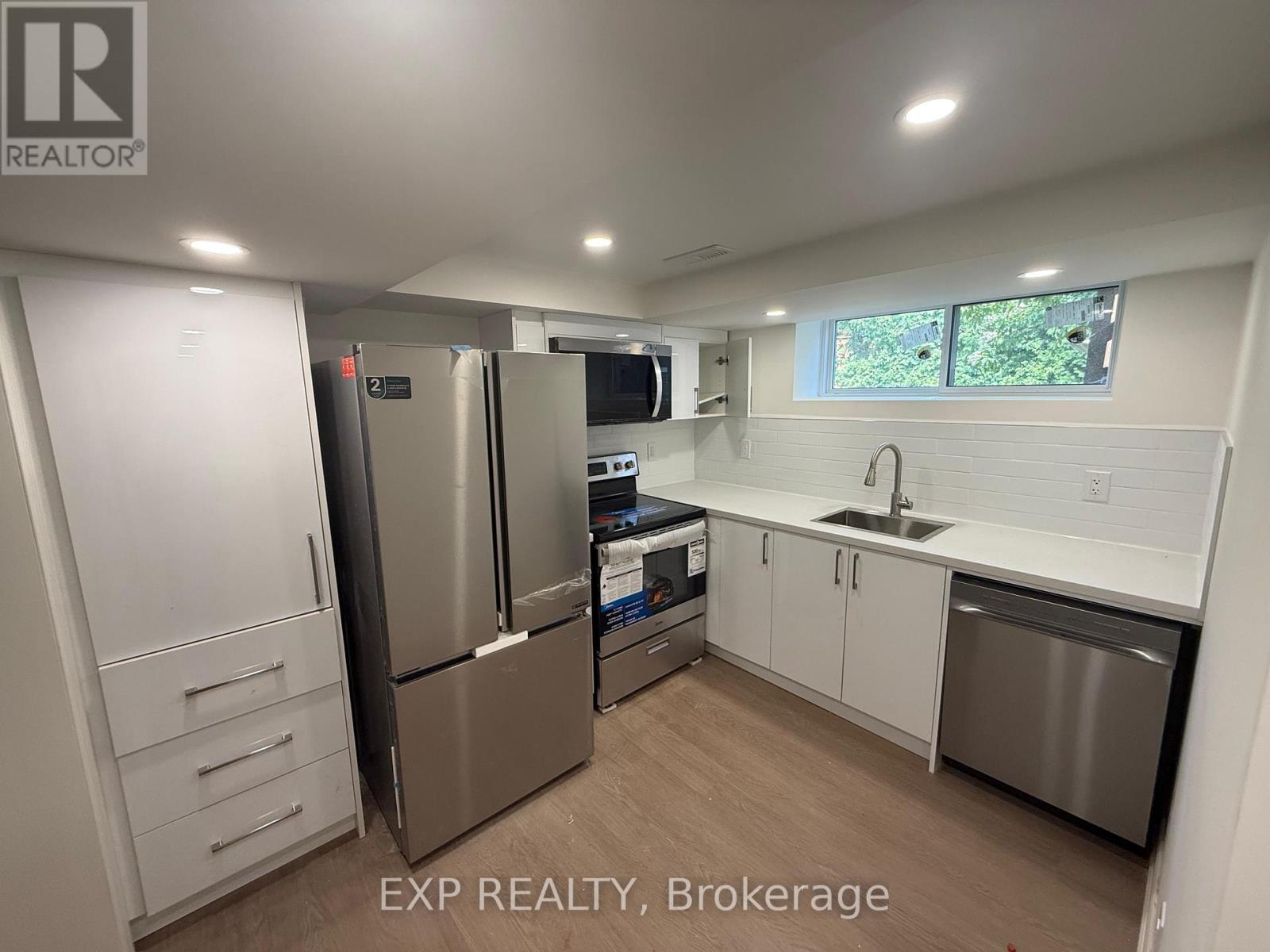 Photo 2 of 149 Altamira Road, Richmond Hill ON