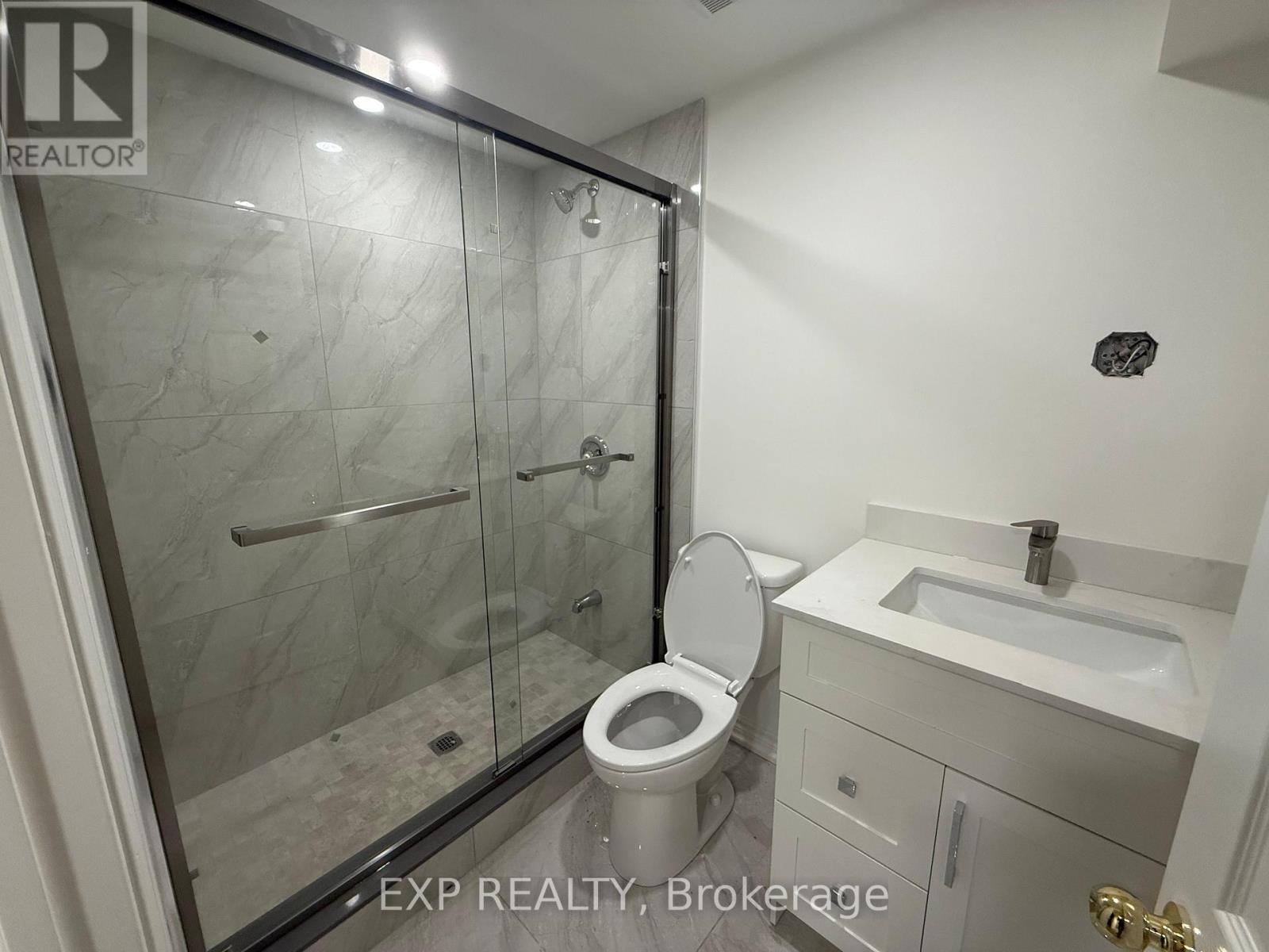 Photo 7 of 149 Altamira Road, Richmond Hill ON
