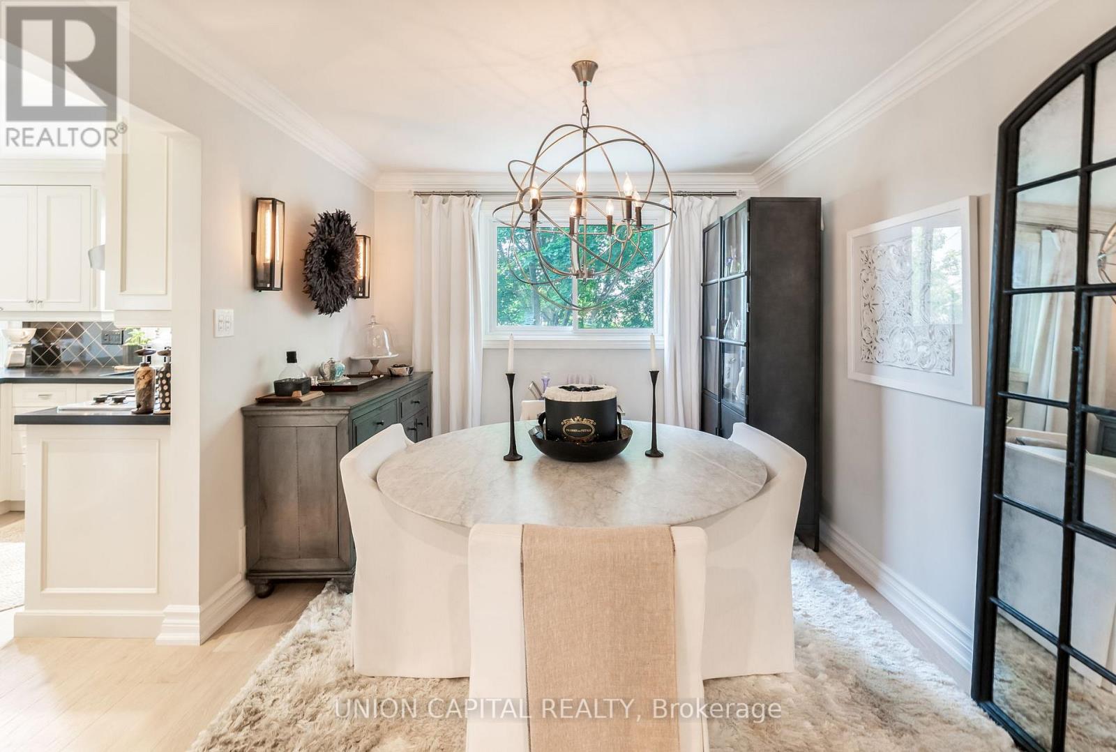 Photo 6 of 123 Imperial Crescent, Bradford West Gwillimbury ON
