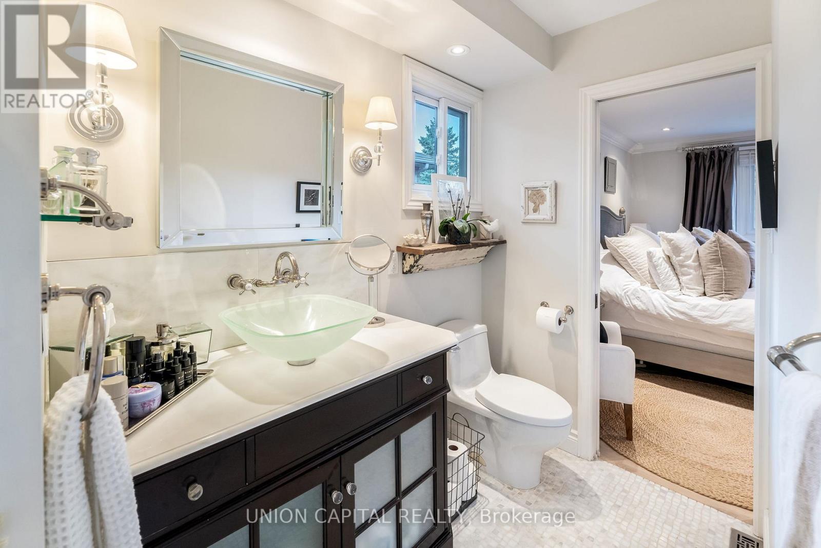 Photo 41 of 123 Imperial Crescent, Bradford West Gwillimbury ON