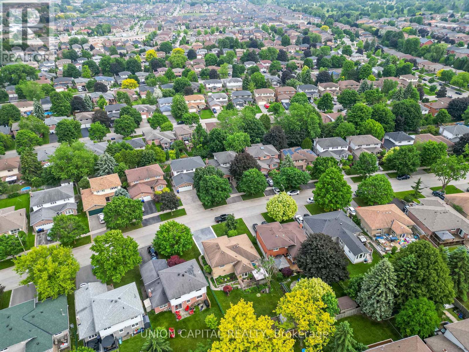 Photo 31 of 123 Imperial Crescent, Bradford West Gwillimbury ON