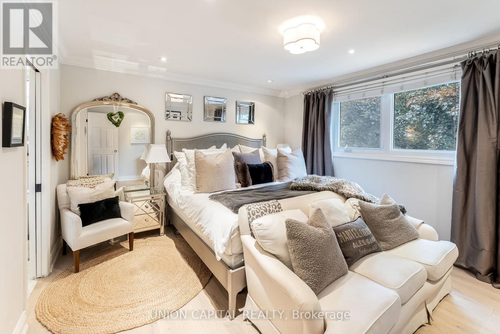 Photo 32 of 123 Imperial Crescent, Bradford West Gwillimbury ON