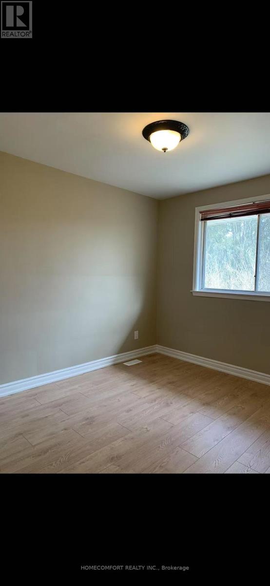 Photo 8 of 166 Sherwood Forest Drive, Markham ON