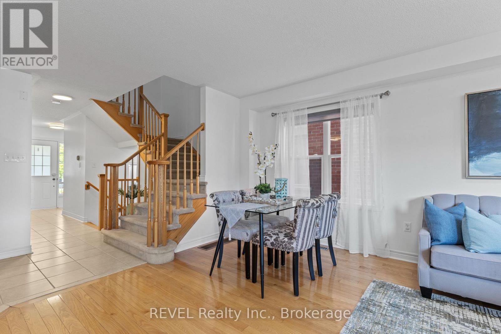 Photo 12 of 33 Haynes Court, Niagaraonthelake ON