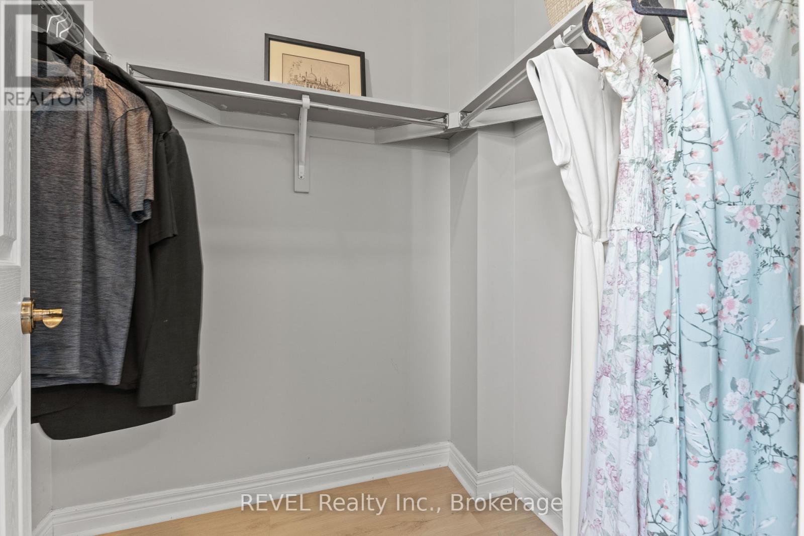 Photo 21 of 33 Haynes Court, Niagaraonthelake ON