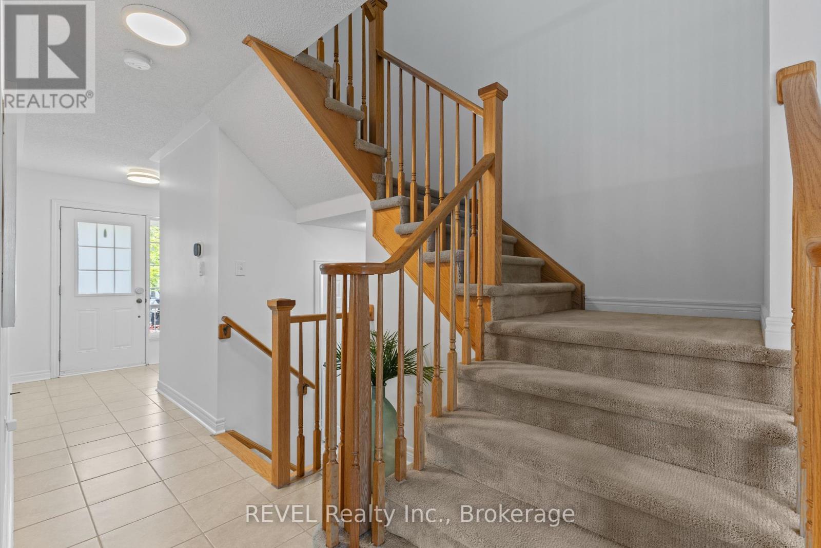 Photo 6 of 33 Haynes Court, Niagaraonthelake ON