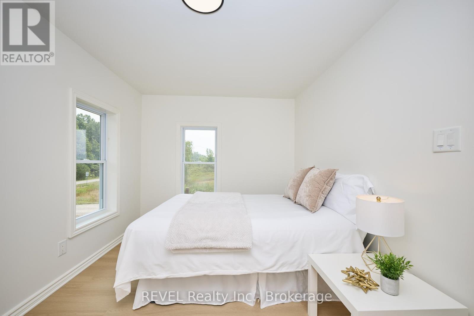 Photo 12 of 13717 Ort Road, Niagara Falls ON