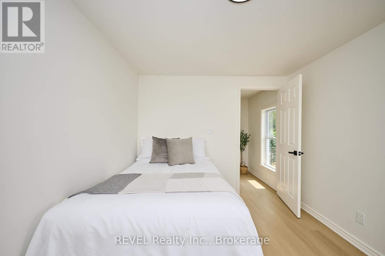 Photo 38 of 13717 Ort Road, Niagara Falls ON