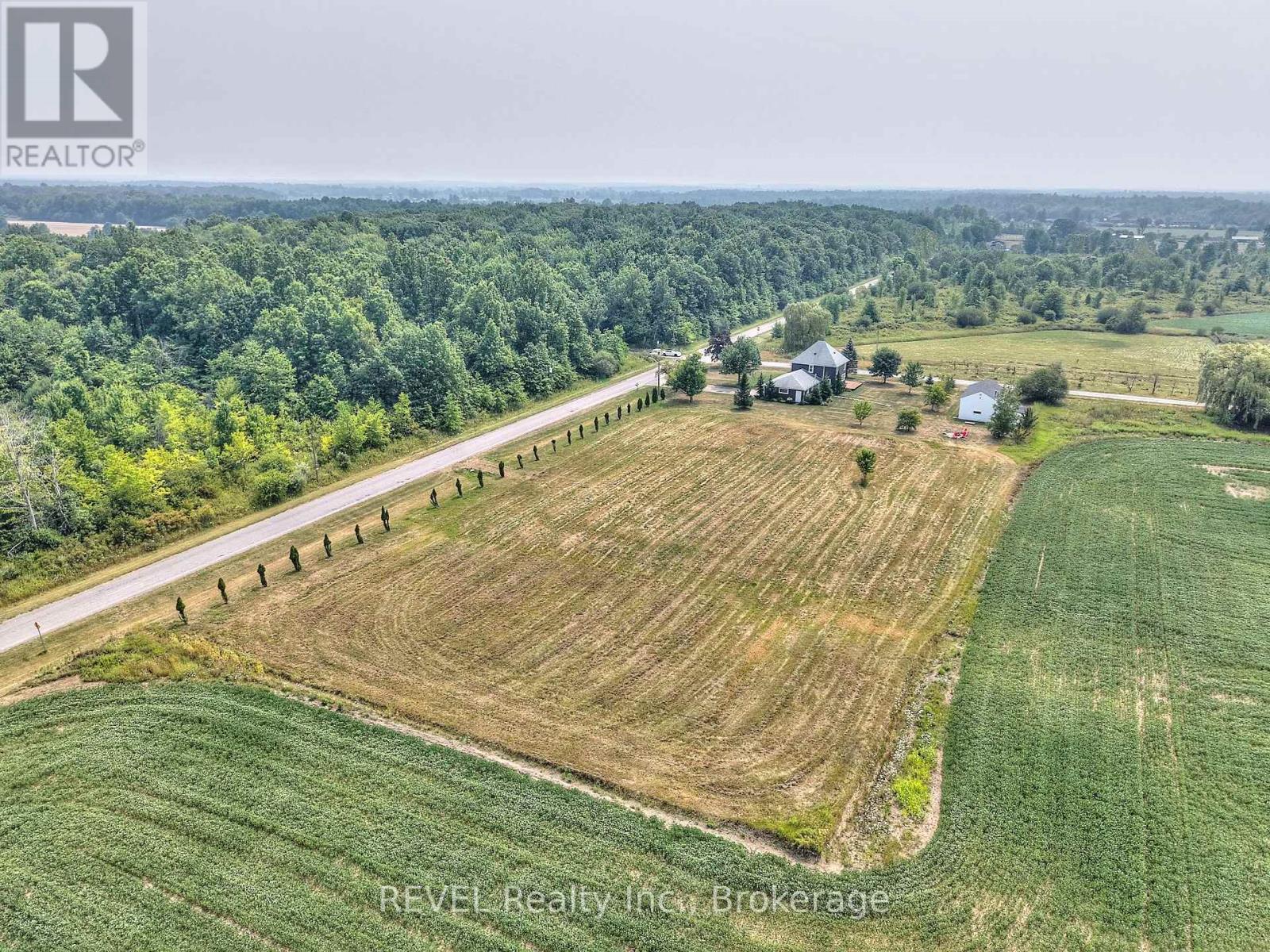 Photo 2 of 13717 Ort Road, Niagara Falls ON
