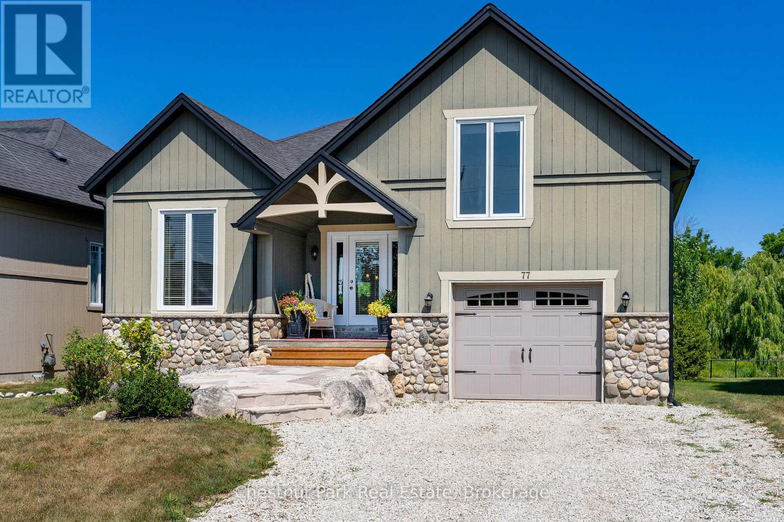 Photo 1 of 77 Findlay Drive, Collingwood ON