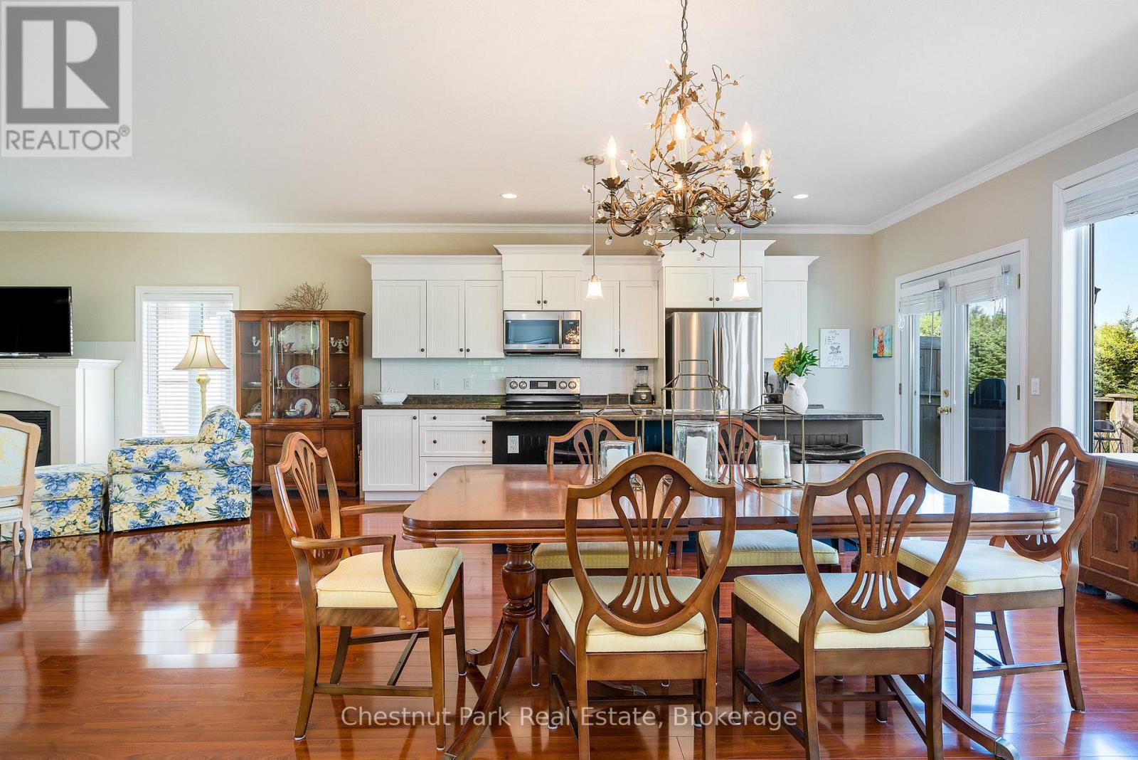 Photo 20 of 77 Findlay Drive, Collingwood ON