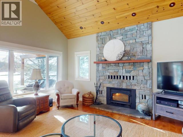 4810 SANDERSON ROAD, Texada Island