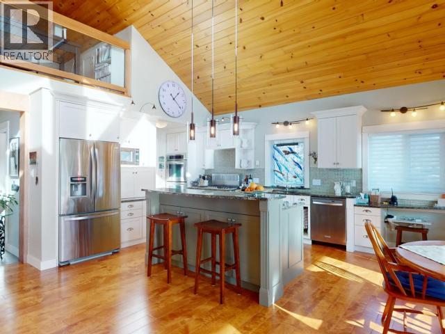 4810 SANDERSON ROAD, Texada Island