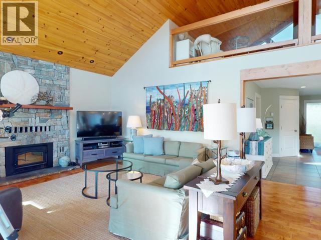 4810 SANDERSON ROAD, Texada Island