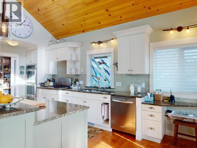 4810 SANDERSON ROAD, Texada Island