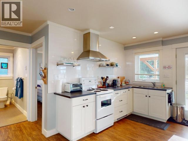 4810 SANDERSON ROAD, Texada Island