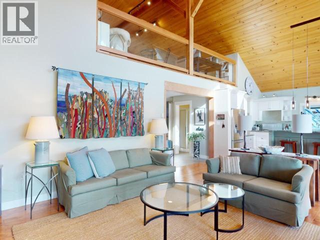 4810 SANDERSON ROAD, Texada Island