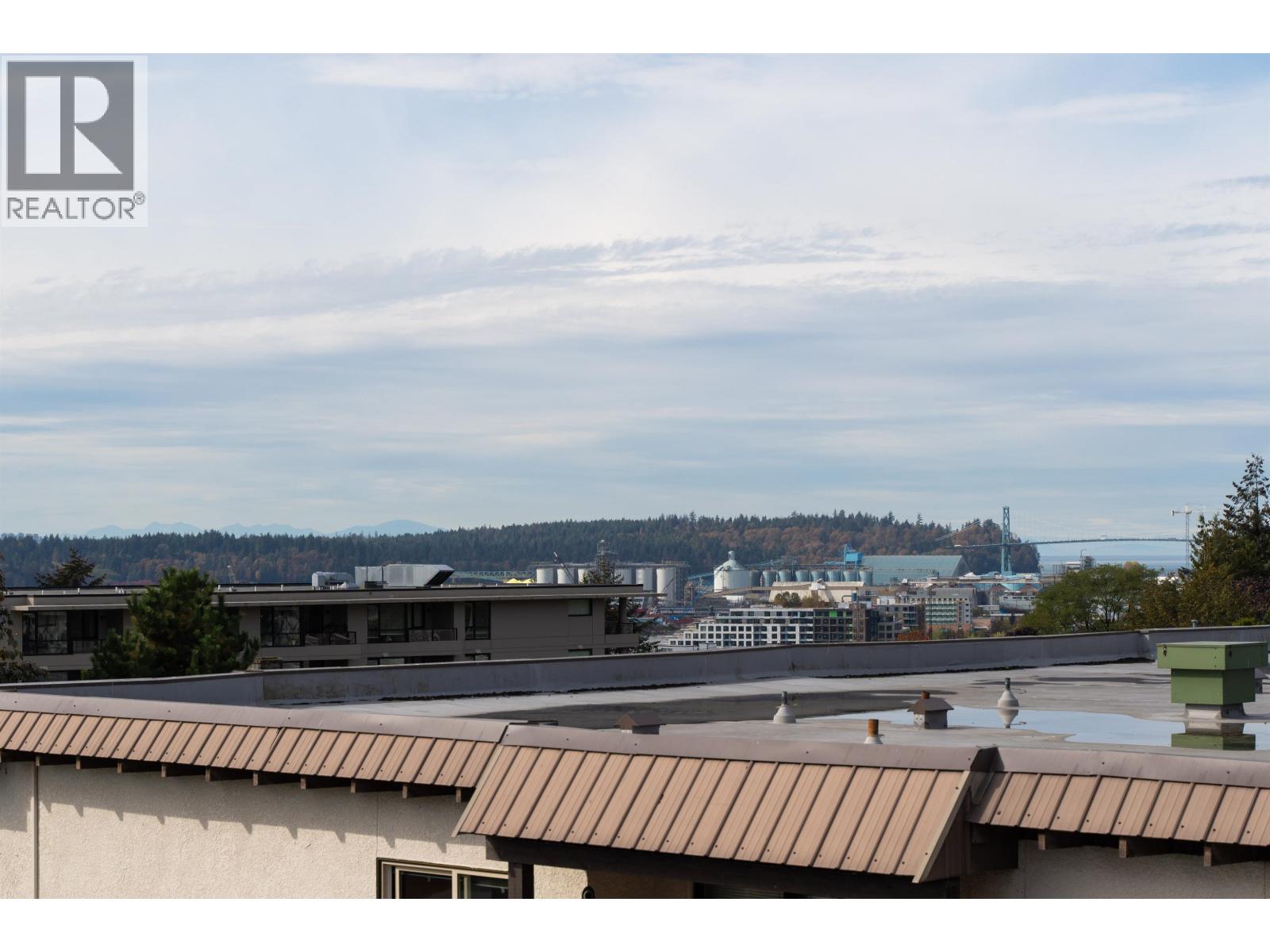Photo 23 of D 136 W 4th Street, North Vancouver BC