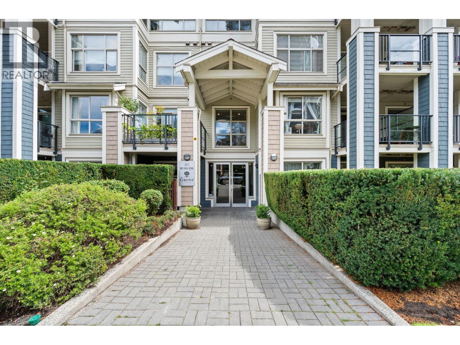 Photo 5 of 408 275 Ross Drive, New Westminster BC