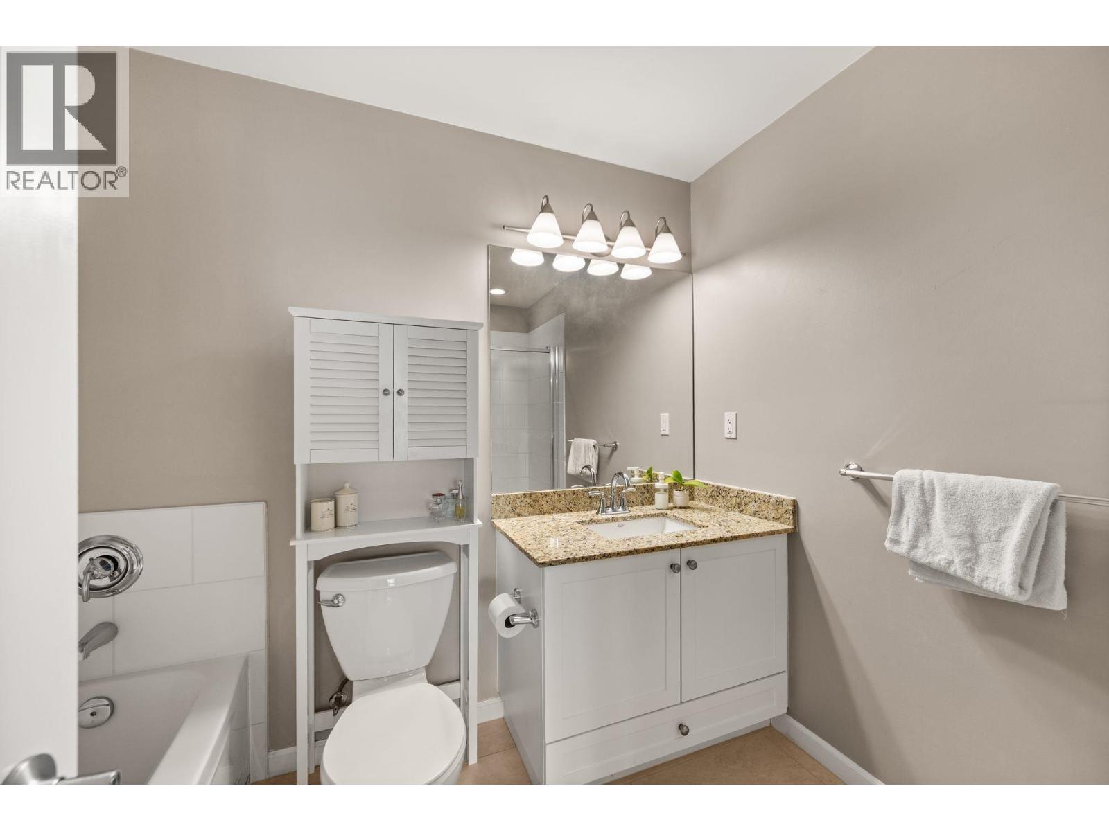 Photo 24 of 408 275 Ross Drive, New Westminster BC