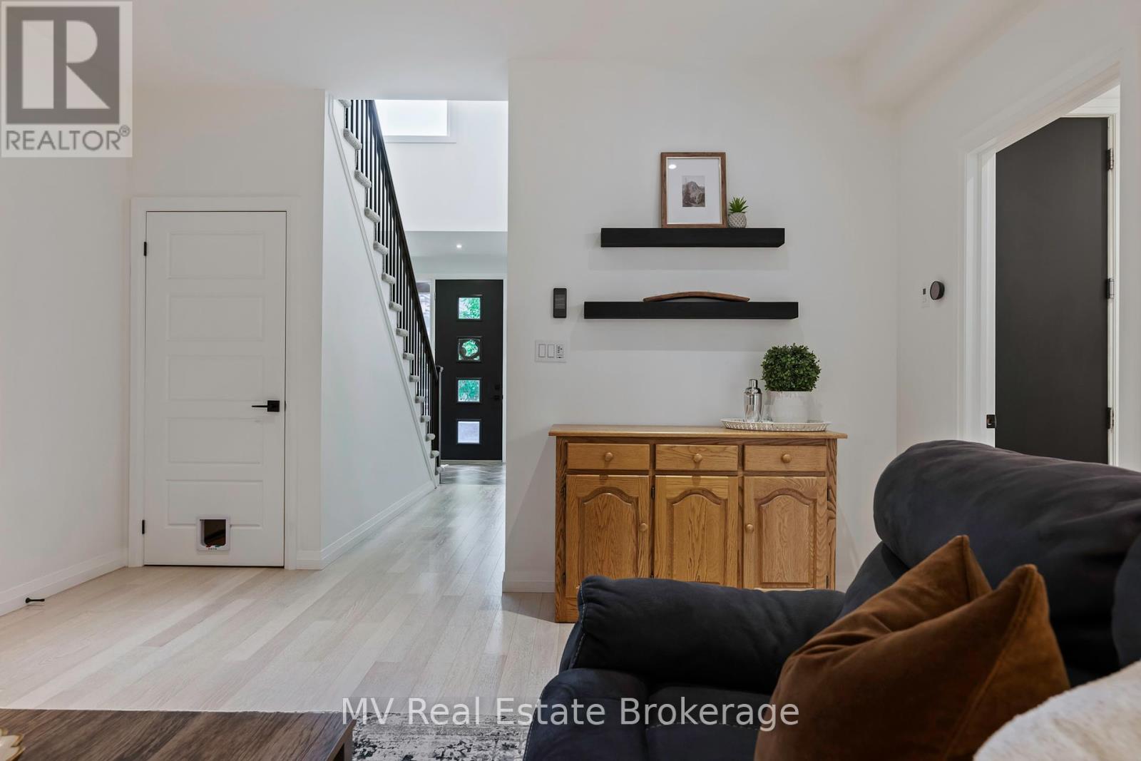 Photo 42 of 34 Creekside Terrace Private, Centre Wellington ON