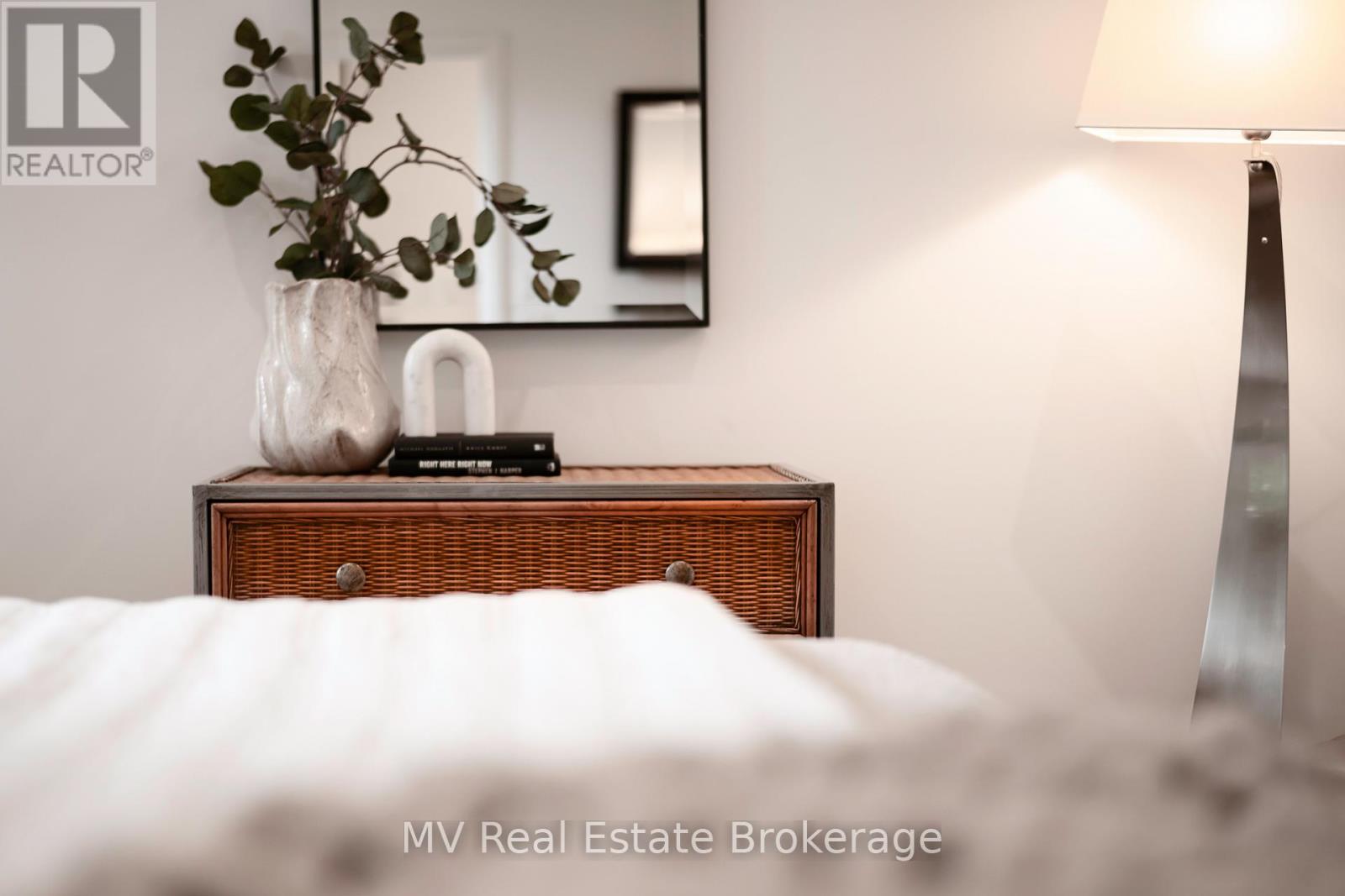 Photo 25 of 34 Creekside Terrace Private, Centre Wellington ON