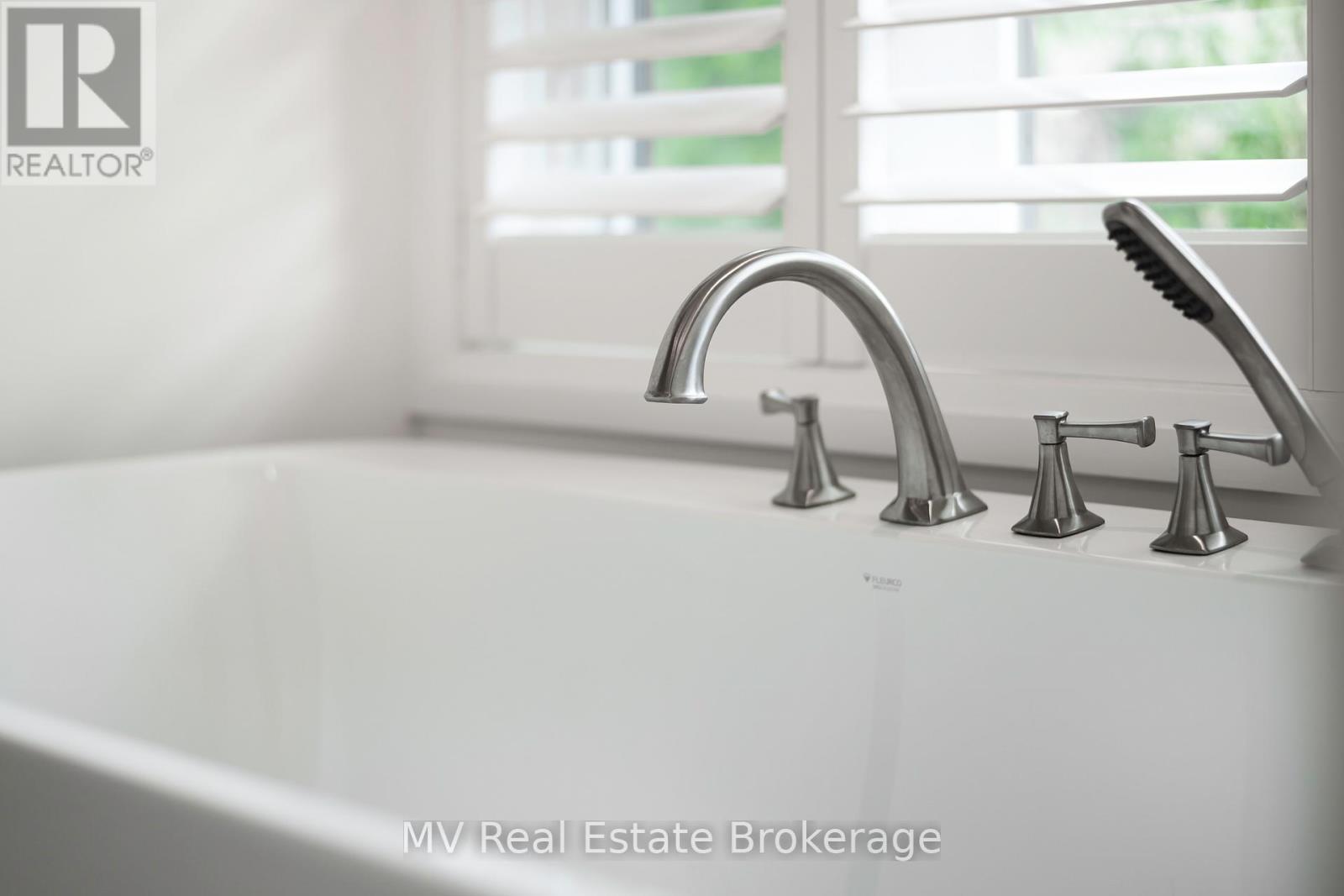 Photo 26 of 34 Creekside Terrace Private, Centre Wellington ON