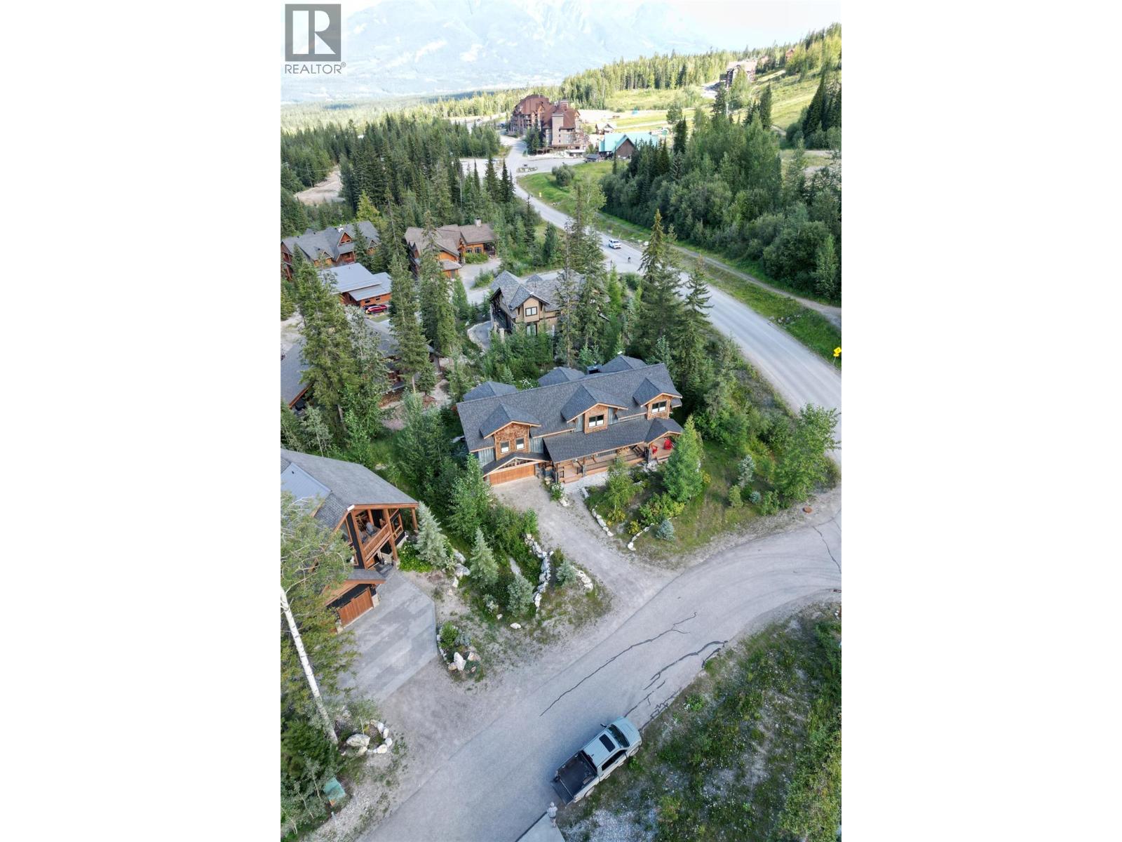 1590 Golden Avenue, Golden - Exteriors - Full Complex View, Drone/Aerial View - Photo 3