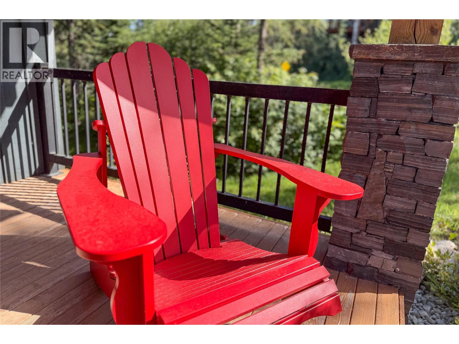 1590 GOLDEN AVENUE - 43