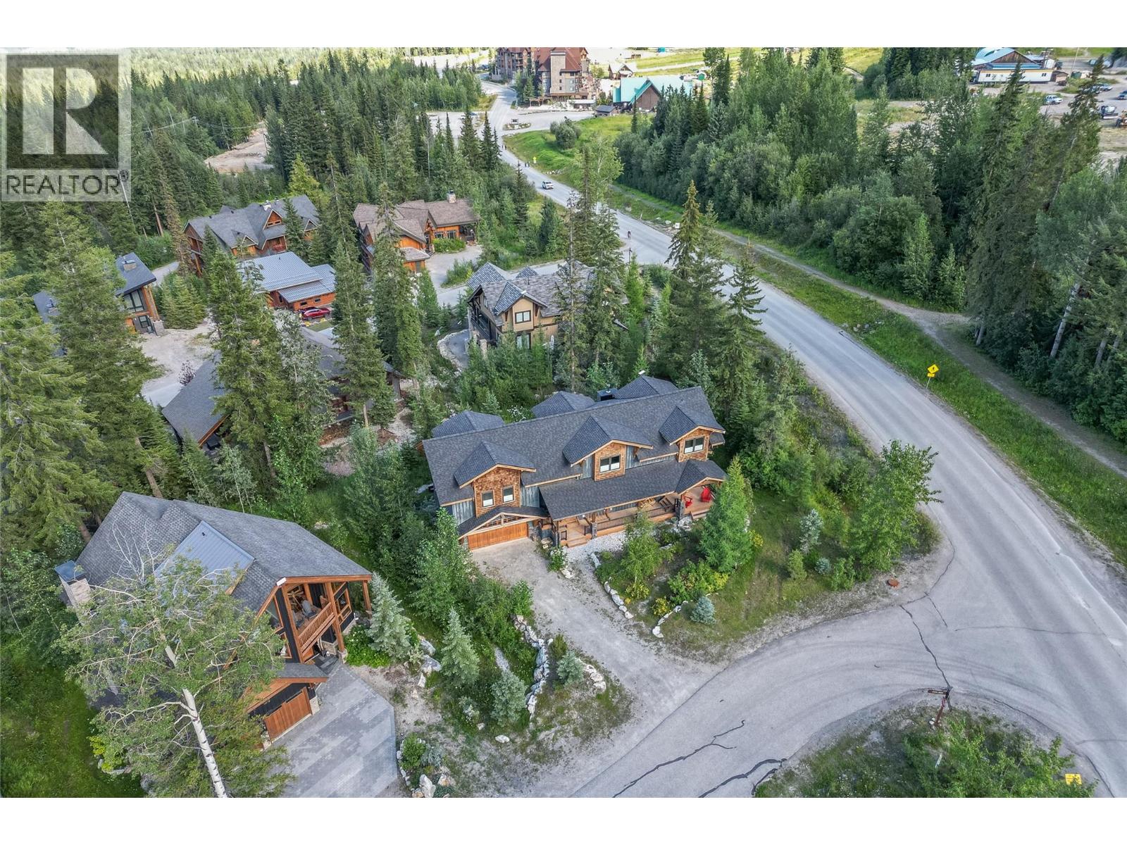 1590 Golden Avenue, Golden - Exteriors - Full Complex View, Drone/Aerial View - Photo 7