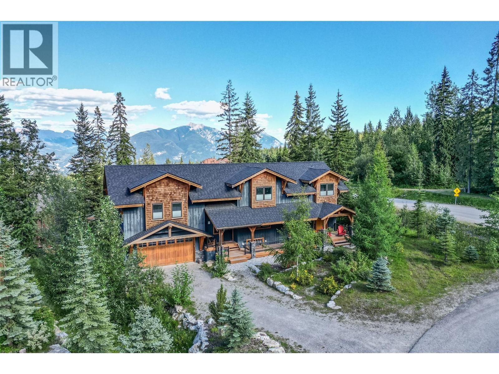 1590 Golden Avenue, Golden - Exteriors - Drone/Aerial View - Photo 9