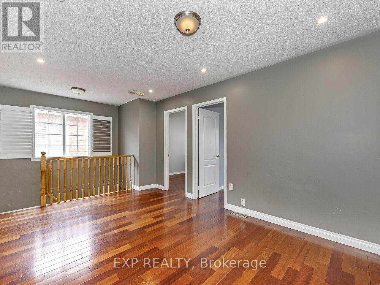 Photo 3 of 81 Triple Crown Avenue, Toronto ON