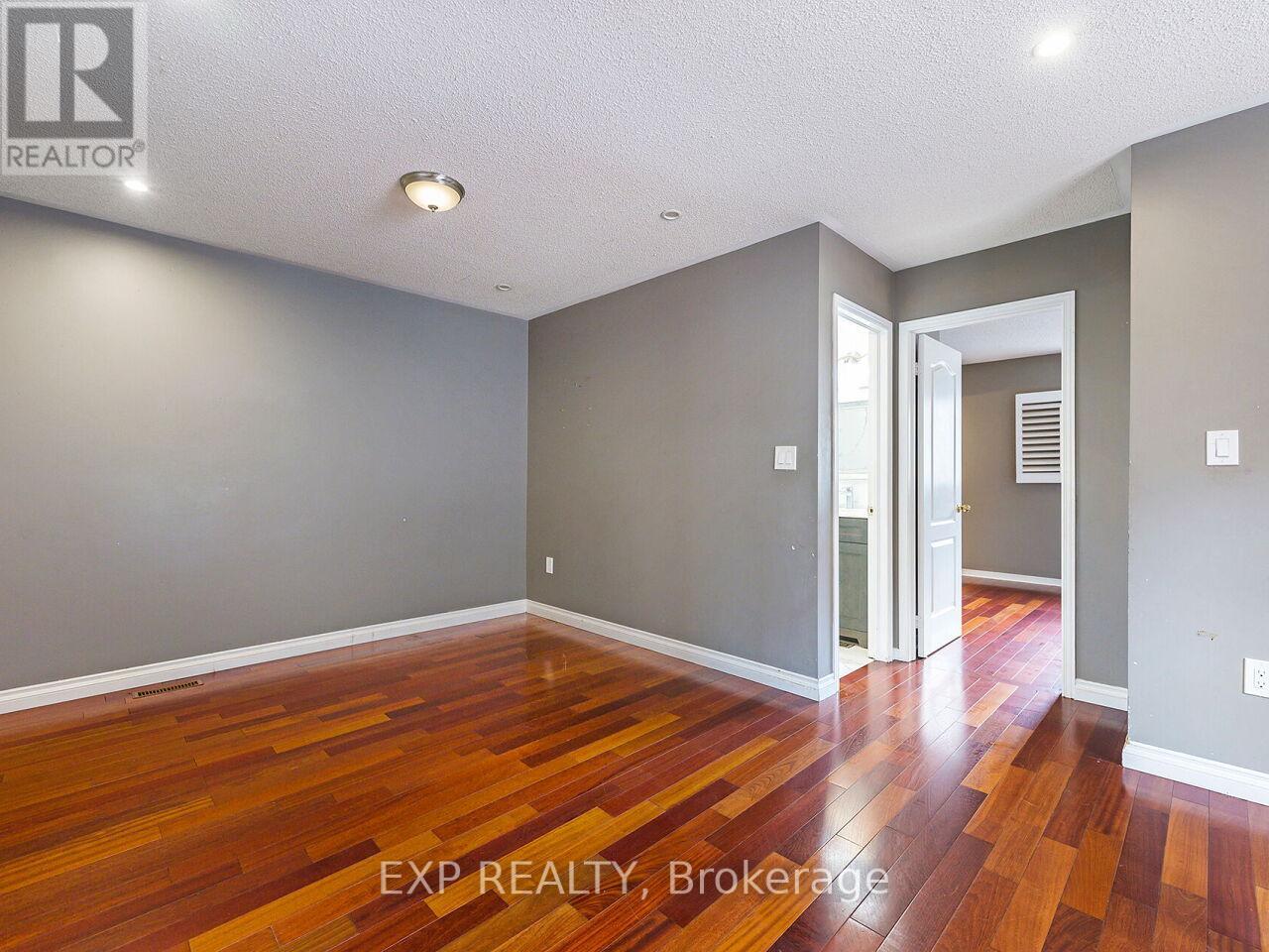 Photo 26 of 81 Triple Crown Avenue, Toronto ON
