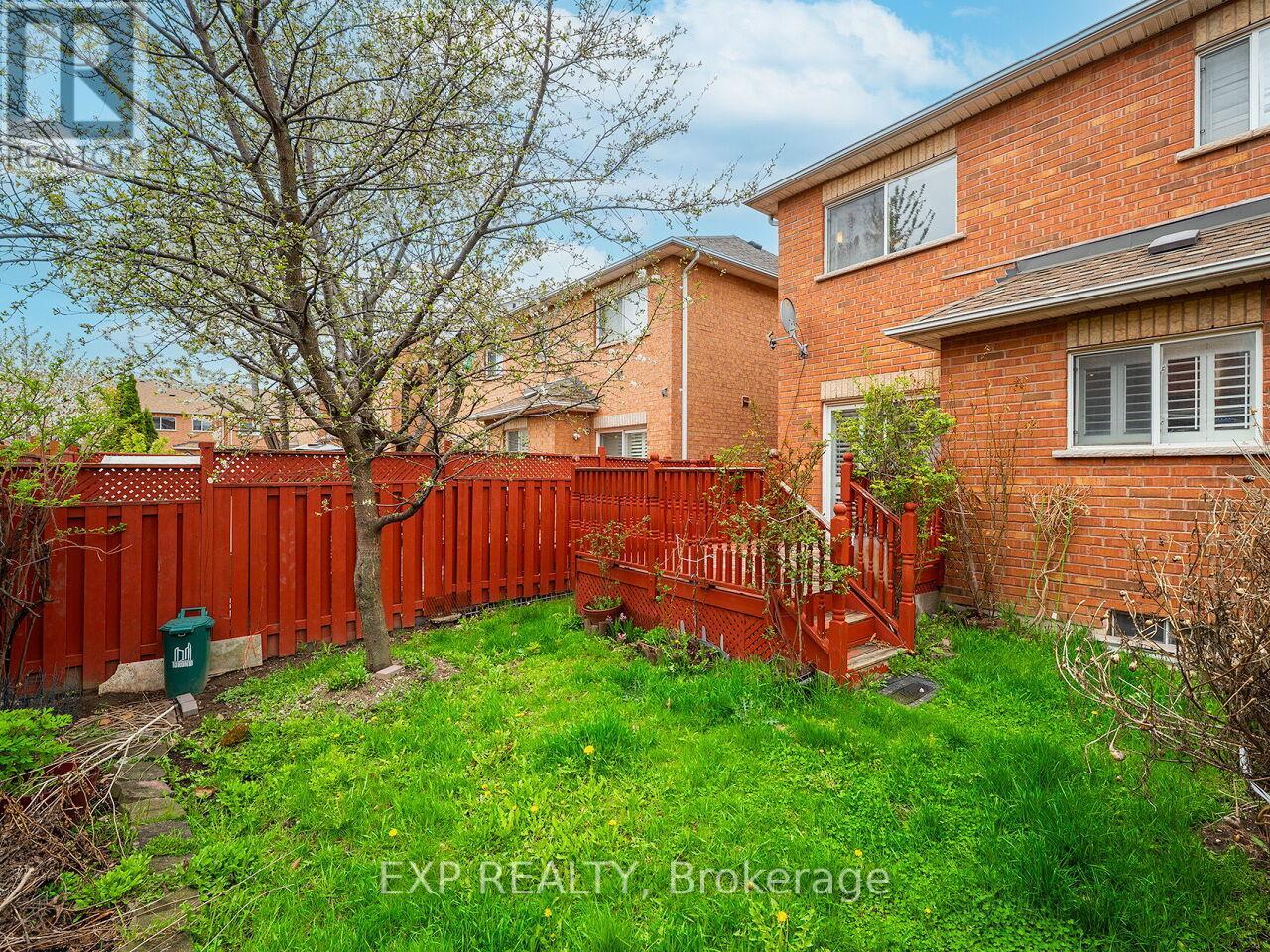 Photo 16 of 81 Triple Crown Avenue, Toronto ON