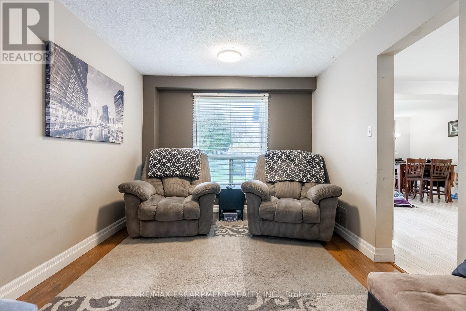 Photo 32 of 2465 Headon Forest Drive, Burlington ON
