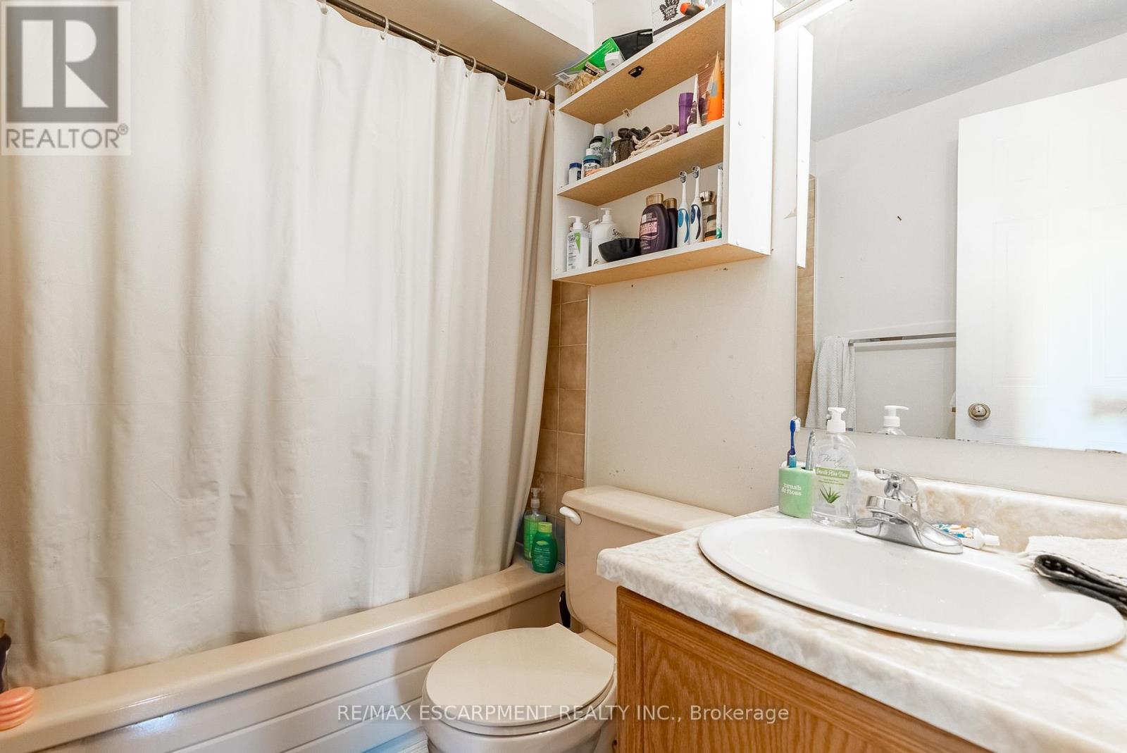 Photo 14 of 2465 Headon Forest Drive, Burlington ON