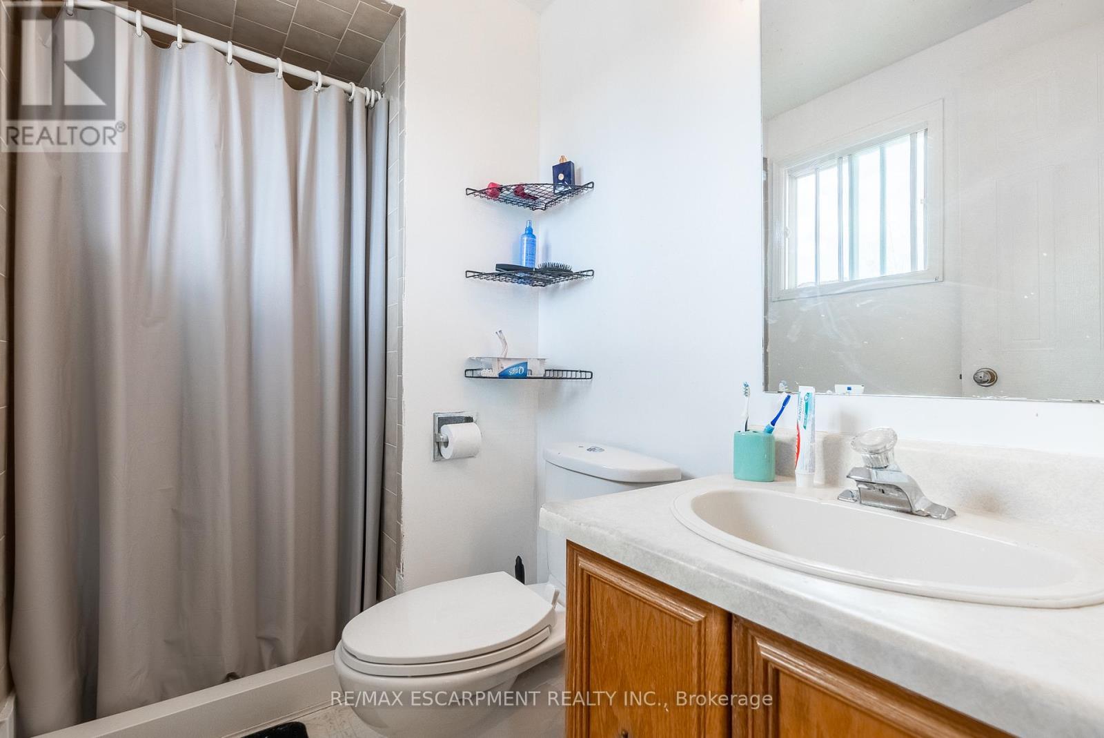 Photo 7 of 2465 Headon Forest Drive, Burlington ON