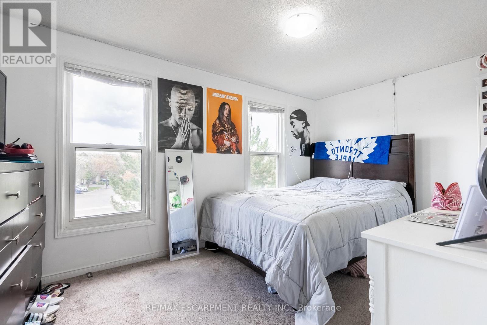 Photo 23 of 2465 Headon Forest Drive, Burlington ON