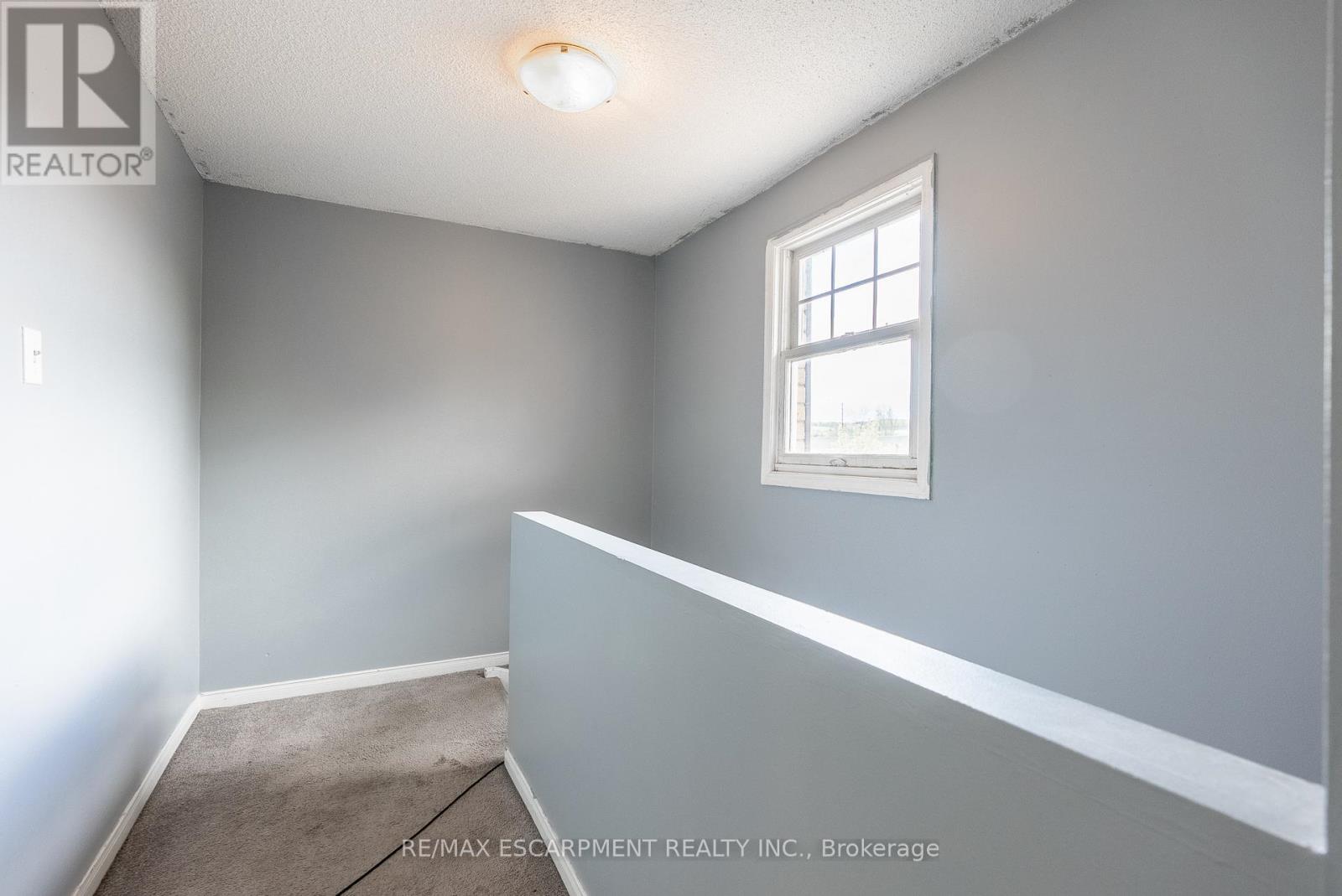 Photo 26 of 2465 Headon Forest Drive, Burlington ON