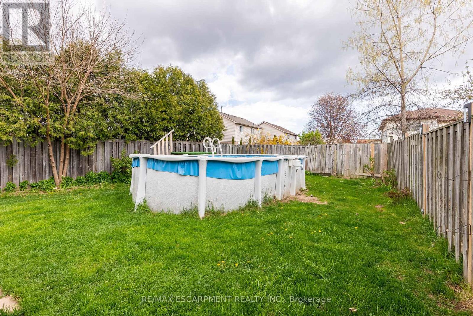 Photo 15 of 2465 Headon Forest Drive, Burlington ON