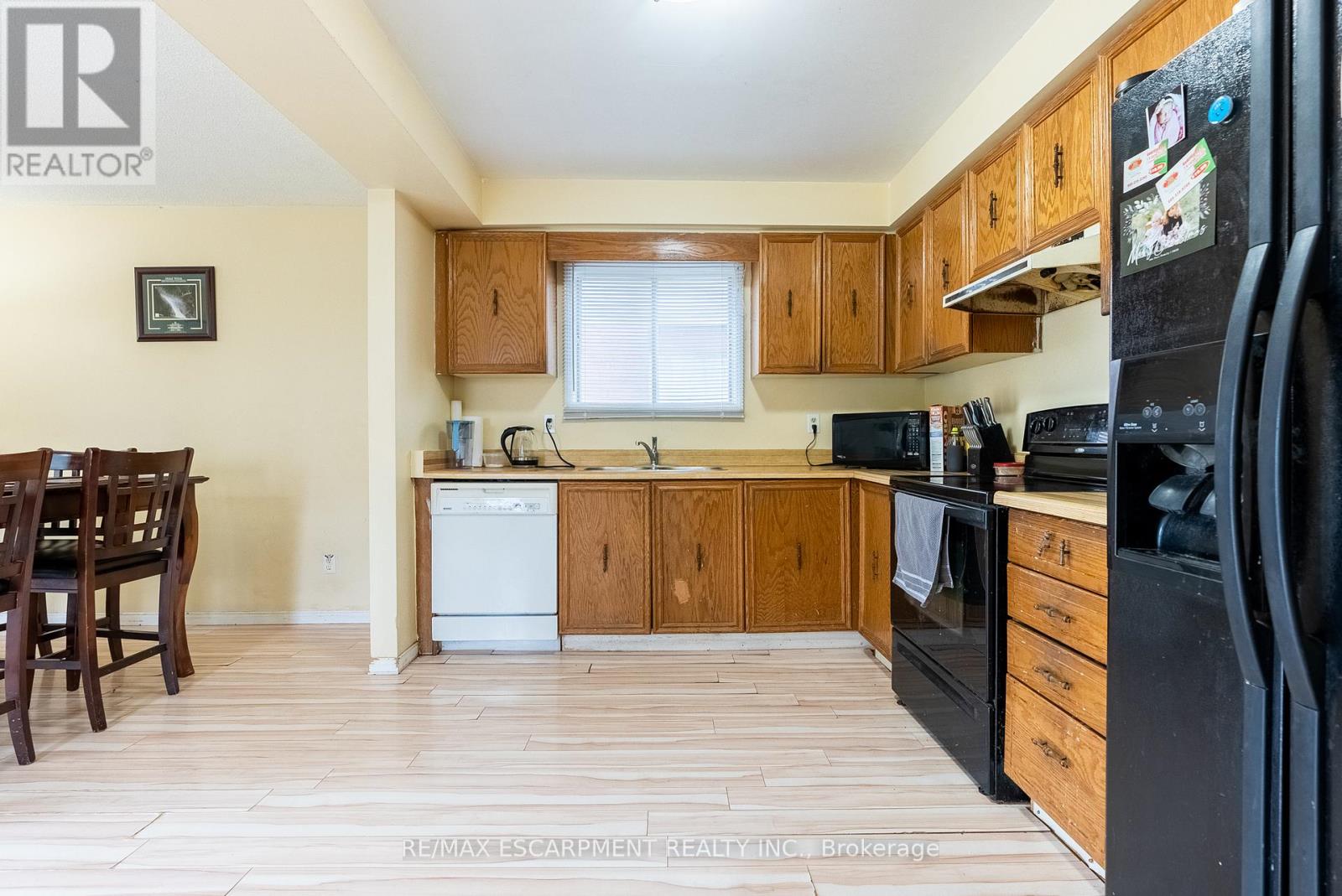 Photo 6 of 2465 Headon Forest Drive, Burlington ON