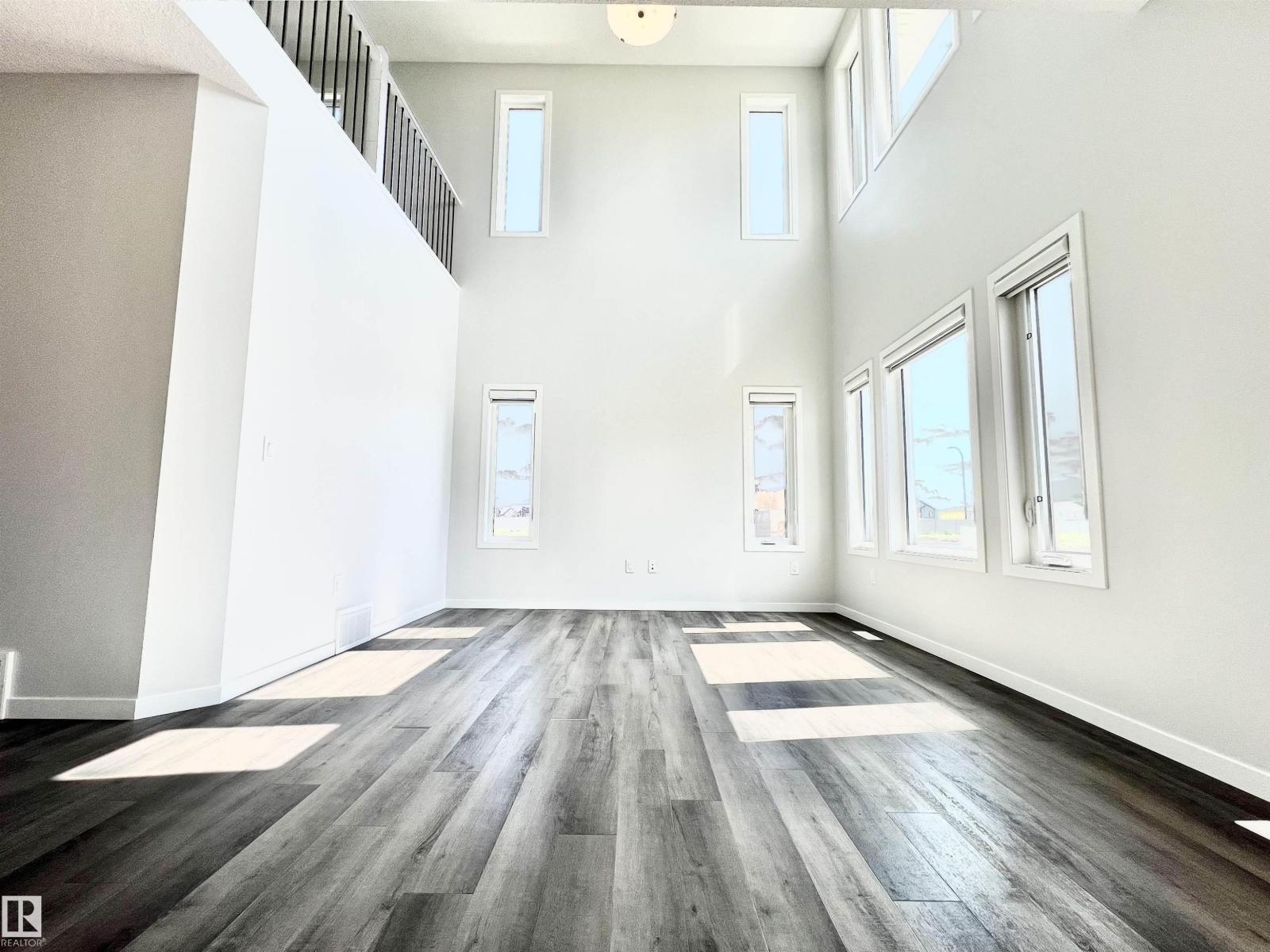 Photo 1 of 2404 193 St Nw, Edmonton AB