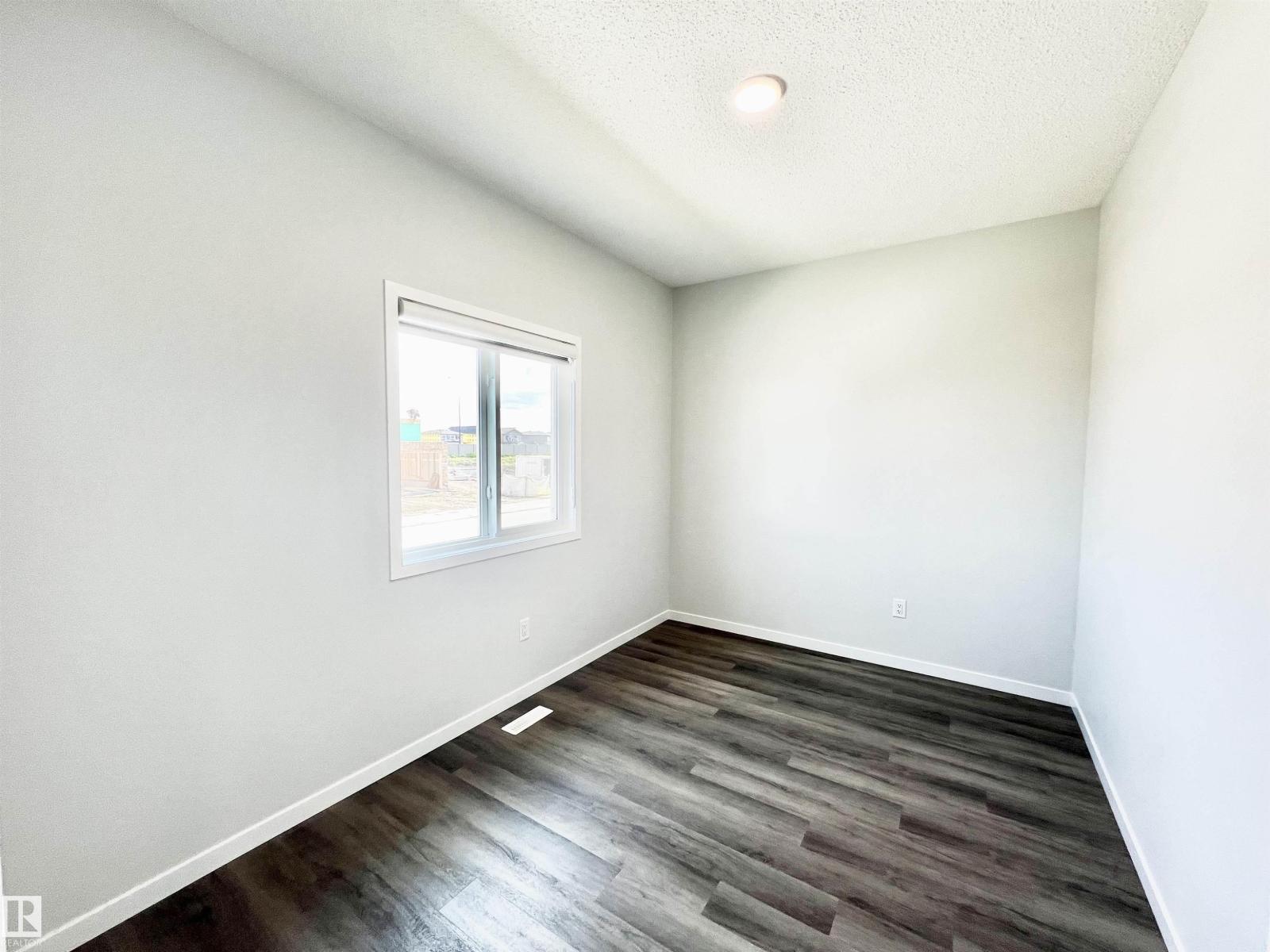 Photo 16 of 2404 193 St Nw, Edmonton AB