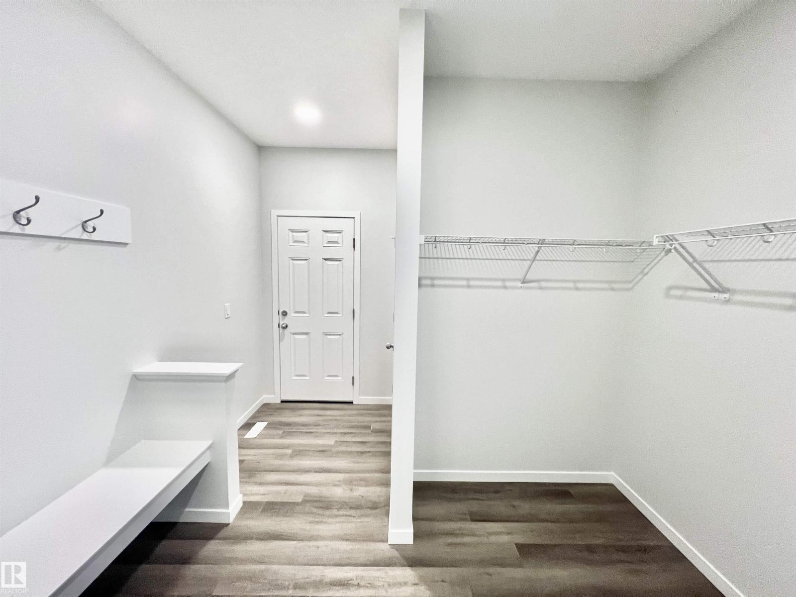 Photo 18 of 2404 193 St Nw, Edmonton AB