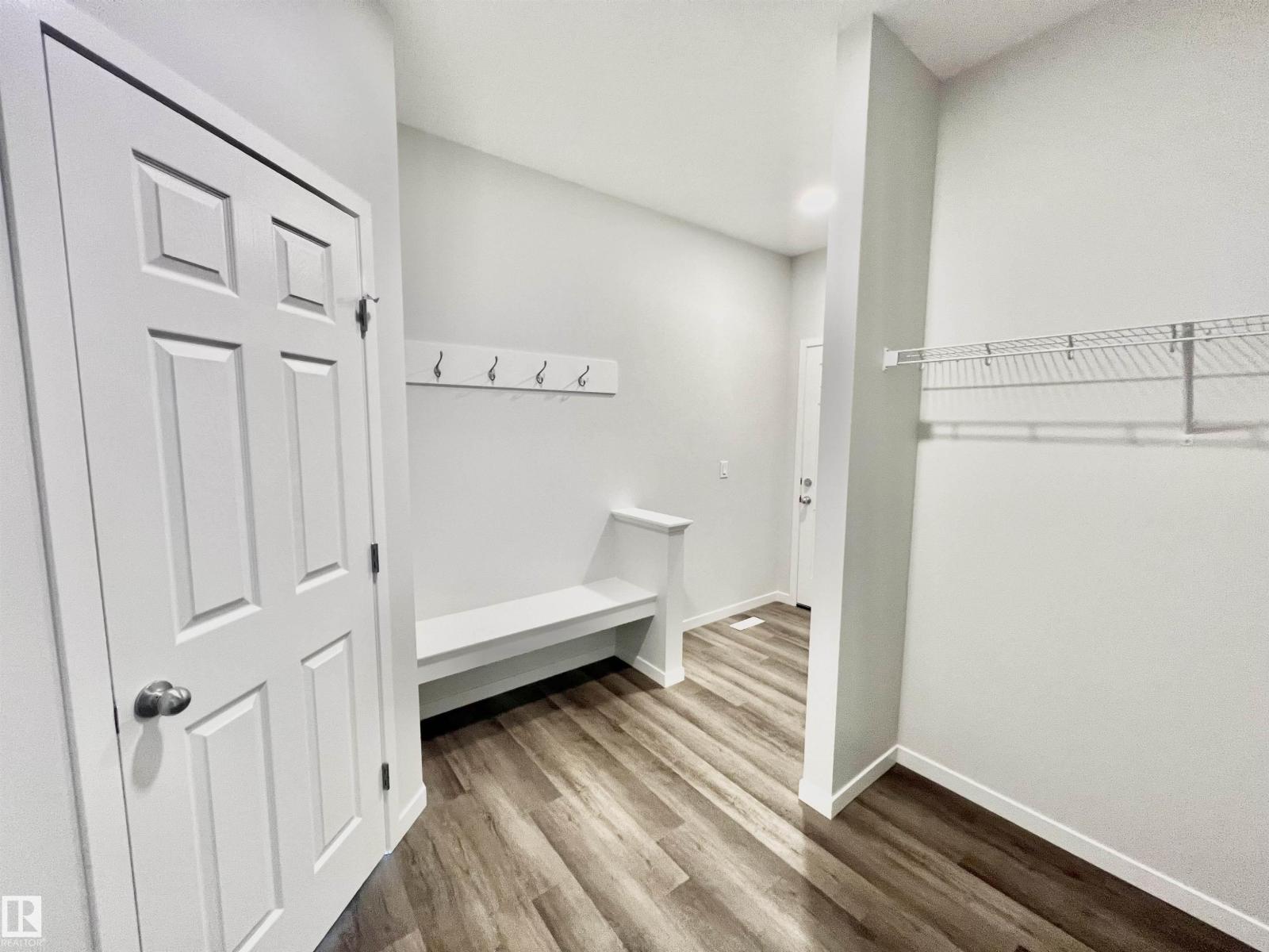 Photo 20 of 2404 193 St Nw, Edmonton AB
